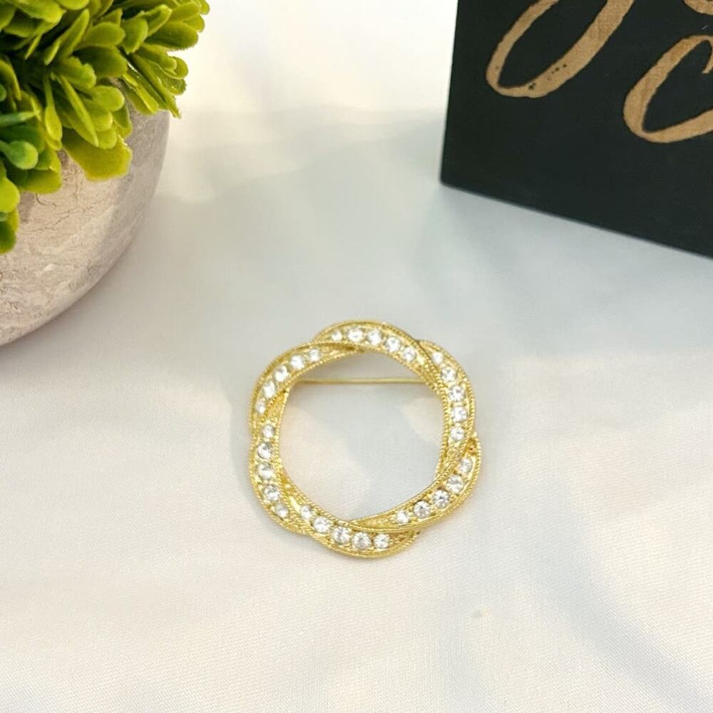 VINTAGE Fashion Costume Jewelry Gold Rhinestone Pin